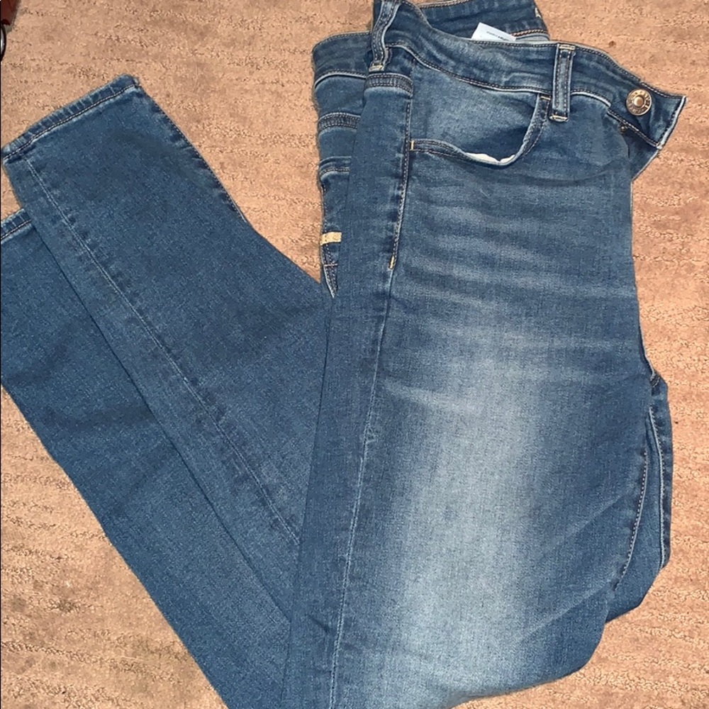 AE stretchy skinny jeans